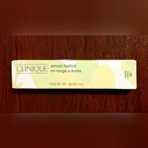 Clinique Almost Lipstick (with complimentary sheet mask ✨️)